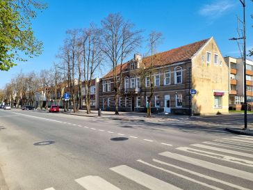 ŠILUTĖS MIESTO CENTRE PARDUODAMAS 2 KAMBARIŲ BUTAS 